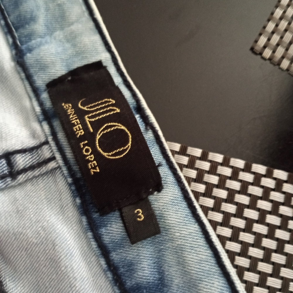 Jeans - Picture 4 of 5